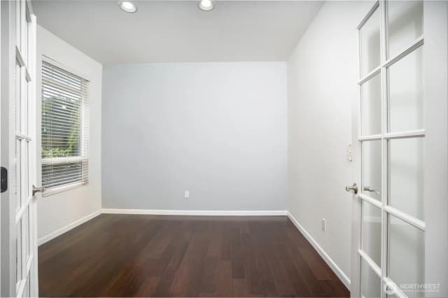 Property photo for 6533 63rd Street W, University Place photo 4