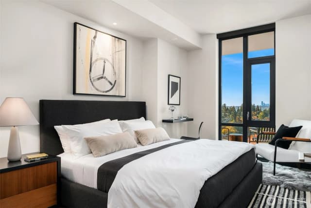 Property photo for 889 Avenue Square Ne #603, Bellevue photo 5