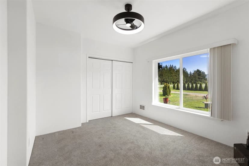 Property photo for 93 Buttercup Lane, Sequim photo 29