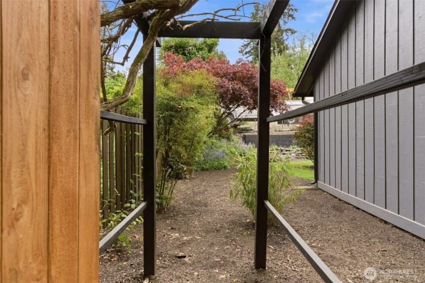 Property photo for 22605 60th Avenue W, Mountlake Terrace photo 32