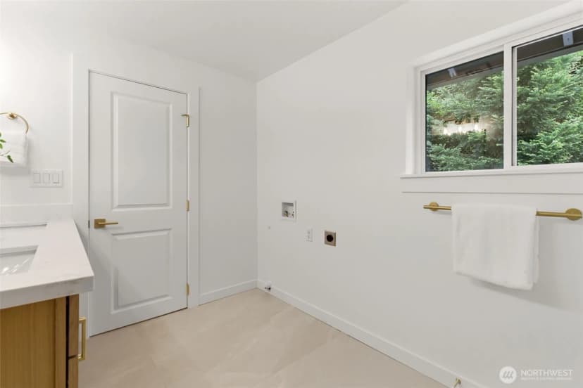 Property photo for 22605 60th Avenue W, Mountlake Terrace photo 18