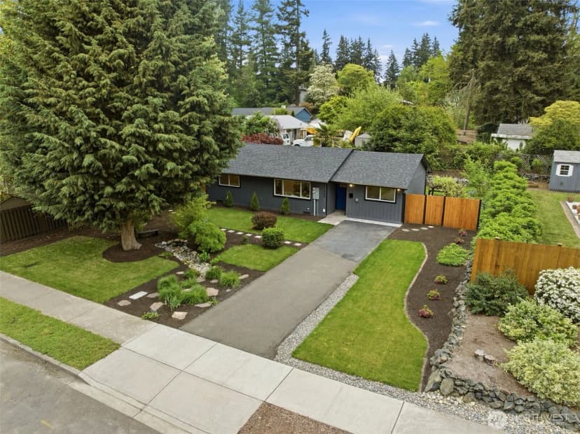 Property photo for 22605 60th Avenue W, Mountlake Terrace photo 2