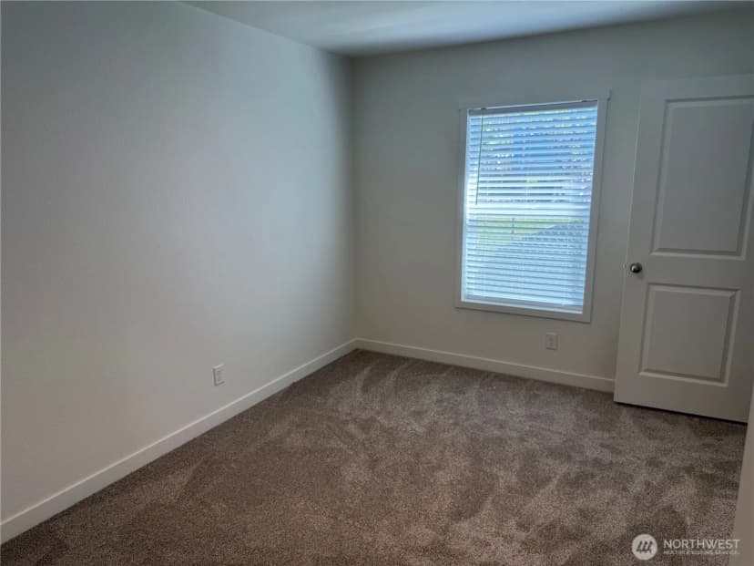 Property photo for 402 Maple Avenue #52, Sunnyside photo 12