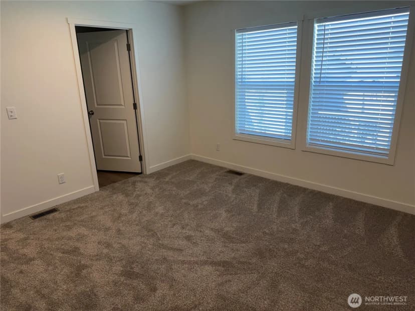 Property photo for 402 Maple Avenue #78, Sunnyside photo 12