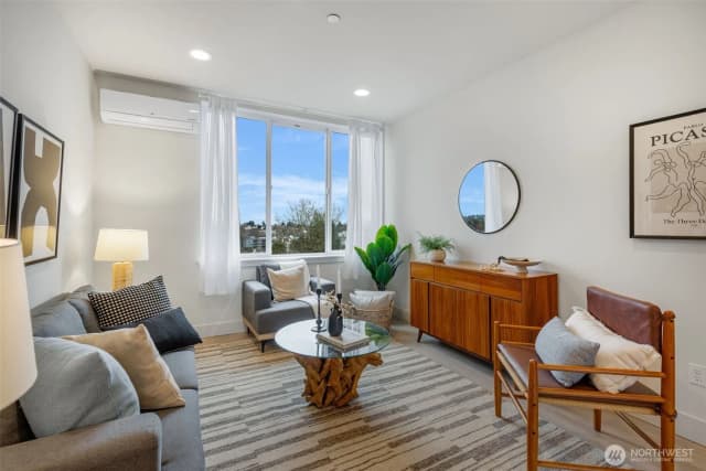Property photo for 908 N 46th Street #f, Seattle photo 5
