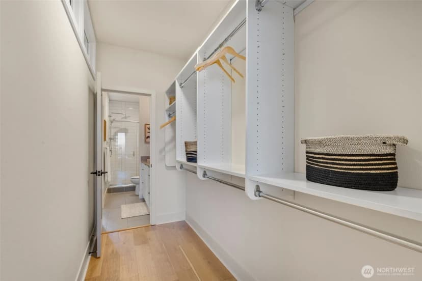 Property photo for 908 N 46th Street #f, Seattle photo 15
