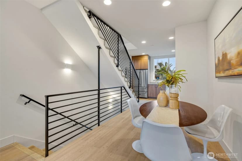 Property photo for 908 N 46th Street #f, Seattle photo 27