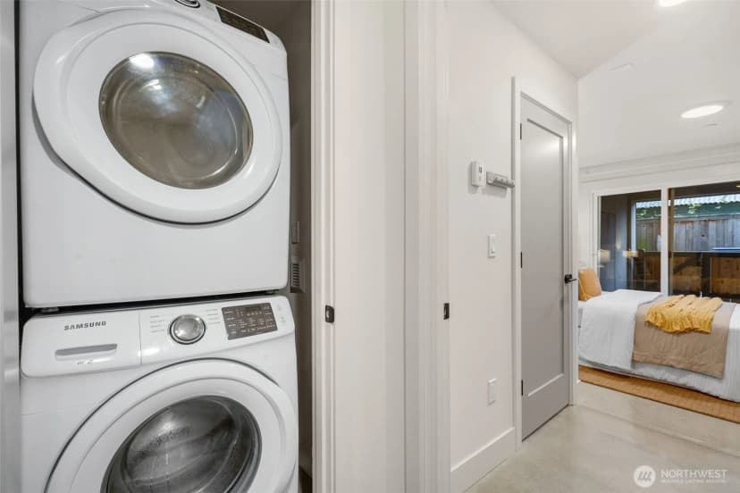Property photo for 908 N 46th Street #f, Seattle photo 35