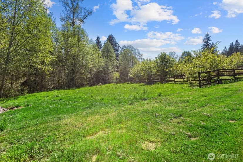 Property photo for 121 N Carpenter Road, Snohomish photo 9