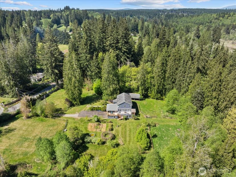 Property photo for 121 N Carpenter Road, Snohomish photo 2