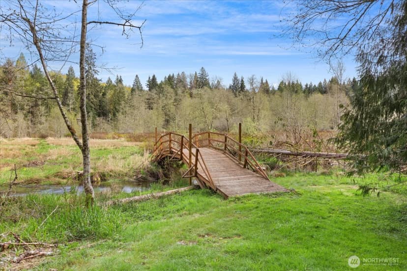 Property photo for 121 N Carpenter Road, Snohomish photo 5