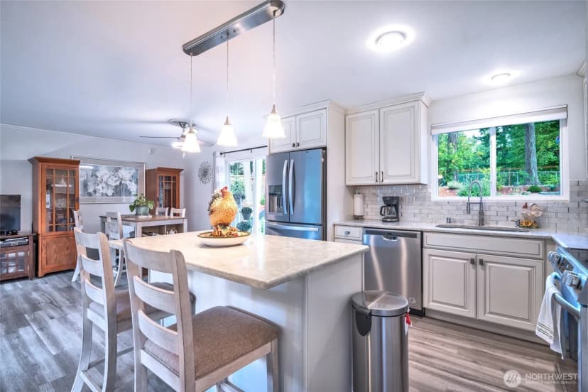 Property photo for 3515 W Tapps Drive E, Lake Tapps photo 6