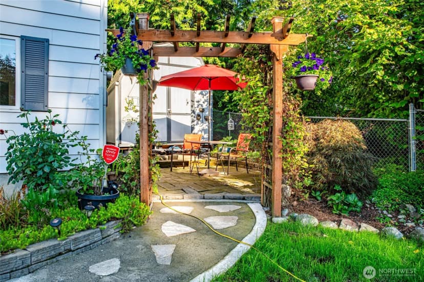 Property photo for 3515 W Tapps Drive E, Lake Tapps photo 4