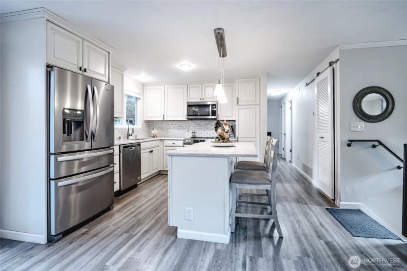 Property photo for 3515 W Tapps Drive E, Lake Tapps photo 7