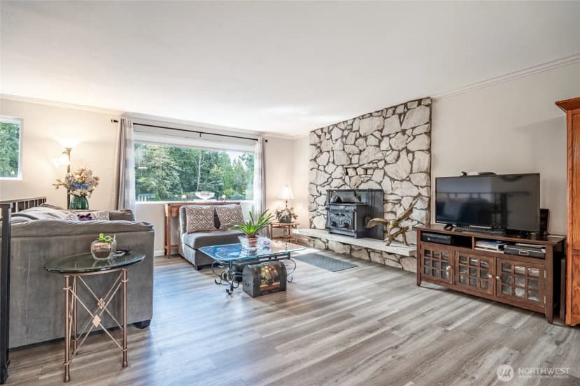 Property photo for 3515 W Tapps Drive E, Lake Tapps photo 11