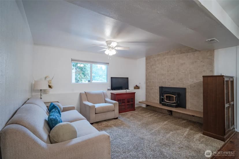 Property photo for 3515 W Tapps Drive E, Lake Tapps photo 14