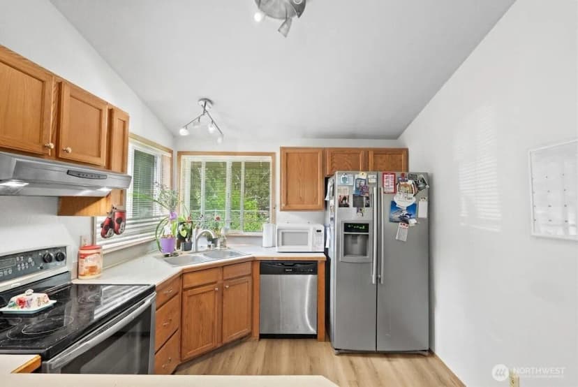 Property photo for 2302 Orchard Street W, Fircrest photo 9