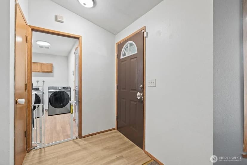 Property photo for 2302 Orchard Street W, Fircrest photo 24