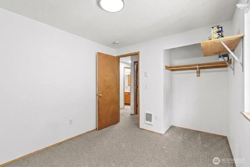 Property photo for 2302 Orchard Street W, Fircrest photo 17
