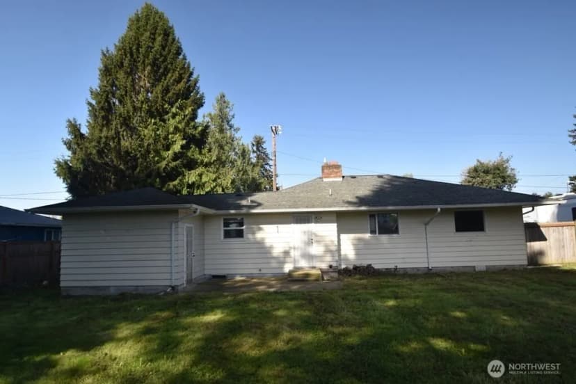 Property photo for 614 S Pine Street, Burlington photo 21