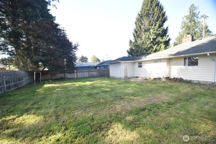 Property photo for 614 S Pine Street, Burlington photo 23