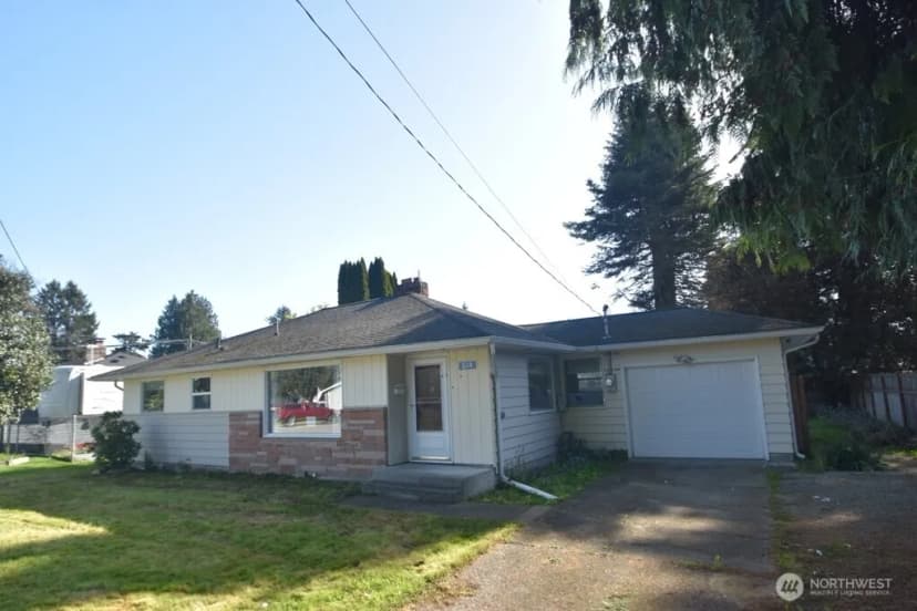 Property photo for 614 S Pine Street, Burlington photo 26