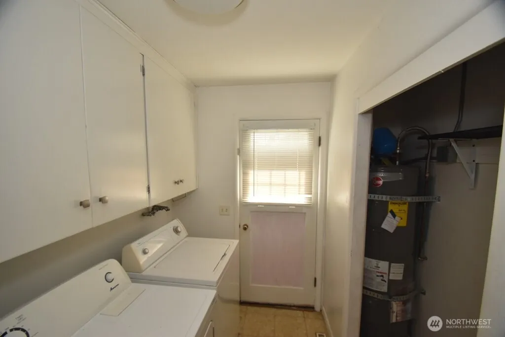 Property photo for 614 S Pine Street, Burlington photo 18