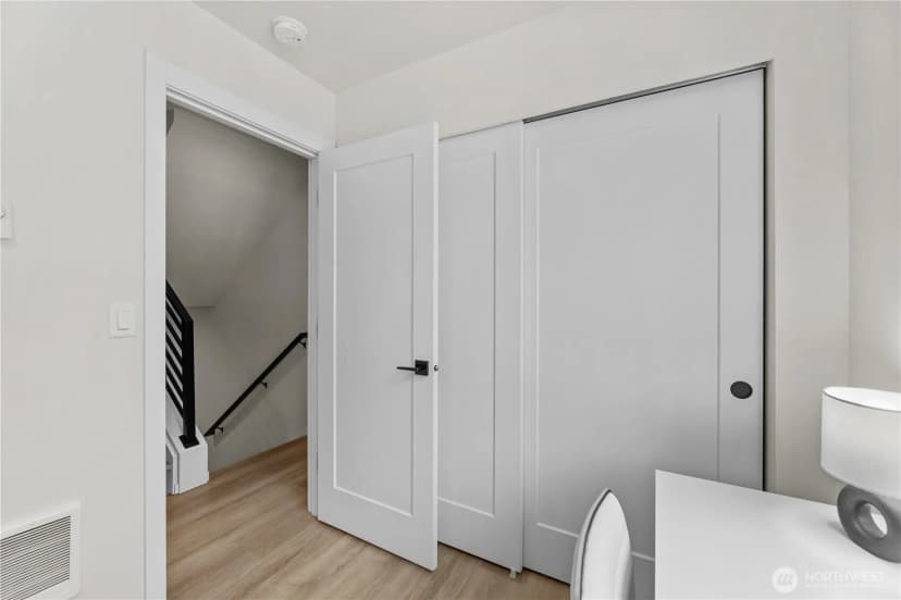 Property photo for 1118 16th Avenue #a, Seattle photo 16