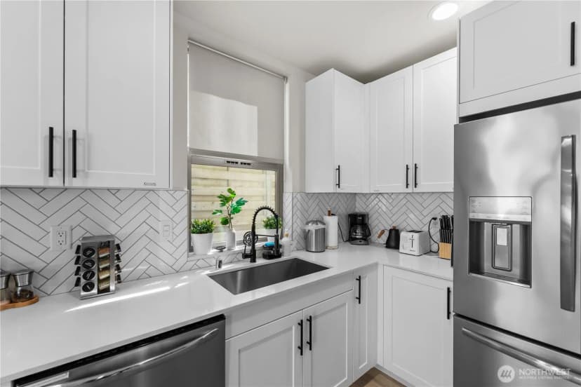 Property photo for 1118 16th Avenue #a, Seattle photo 7