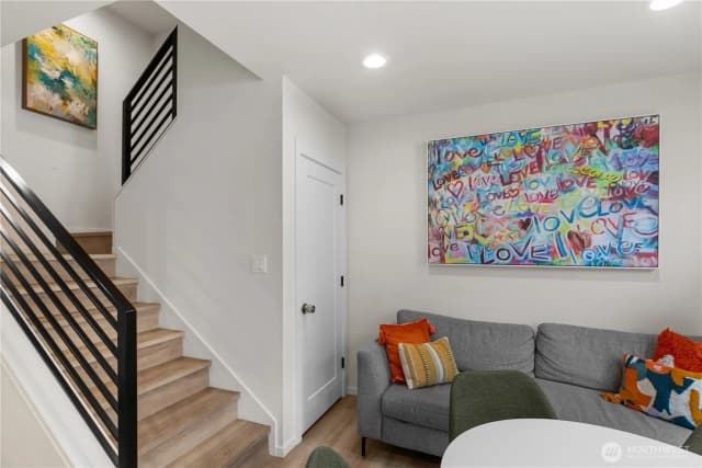 Property photo for 1118 16th Avenue #a, Seattle photo 3