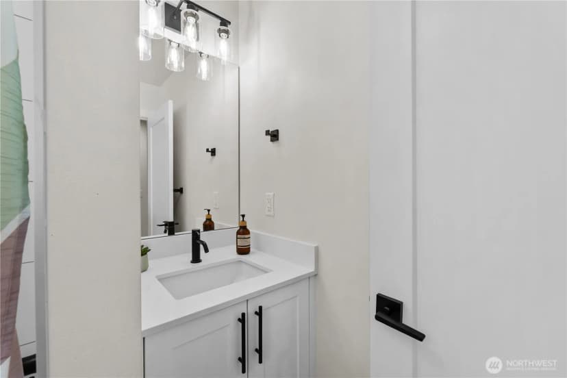 Property photo for 1118 16th Avenue #a, Seattle photo 21