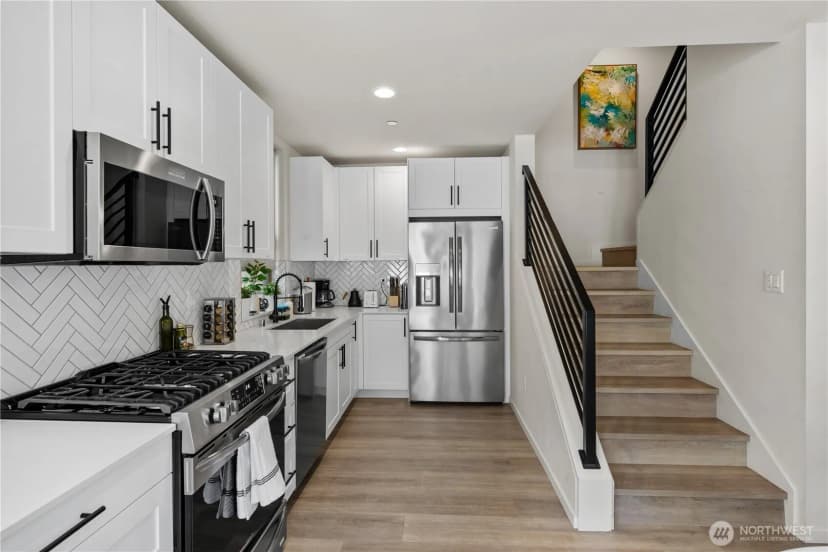 Property photo for 1118 16th Avenue #a, Seattle photo 10