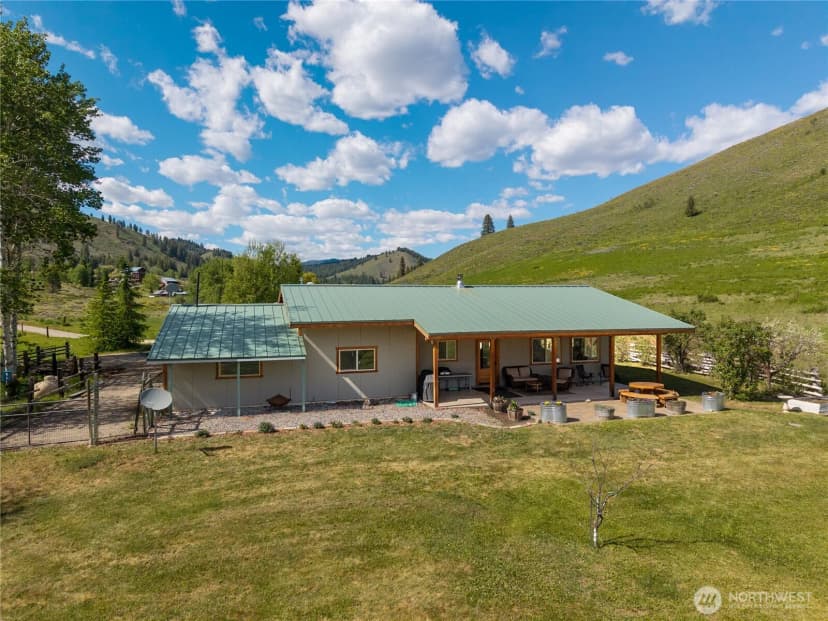 Property photo for 446 Rendezvous Road, Winthrop photo 31