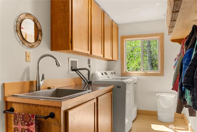 Property photo for 446 Rendezvous Road, Winthrop photo 23