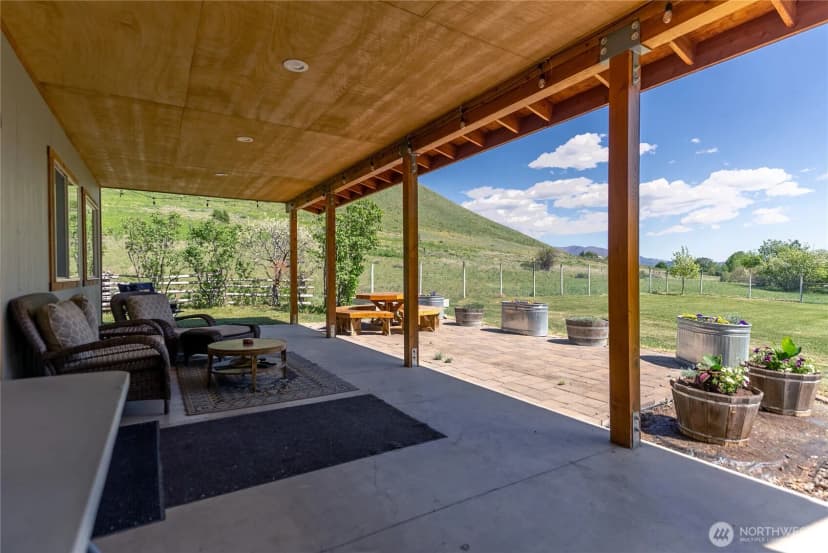 Property photo for 446 Rendezvous Road, Winthrop photo 28