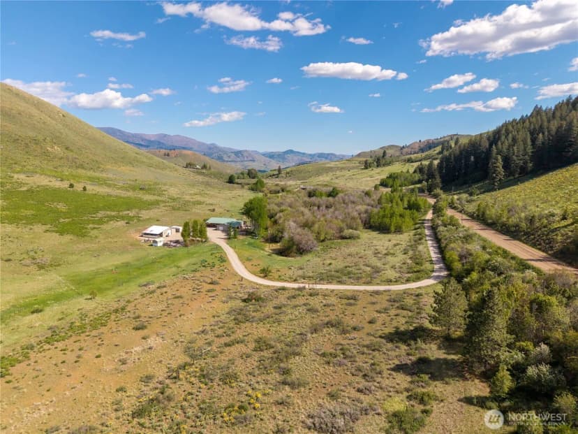 Property photo for 446 Rendezvous Road, Winthrop photo 34