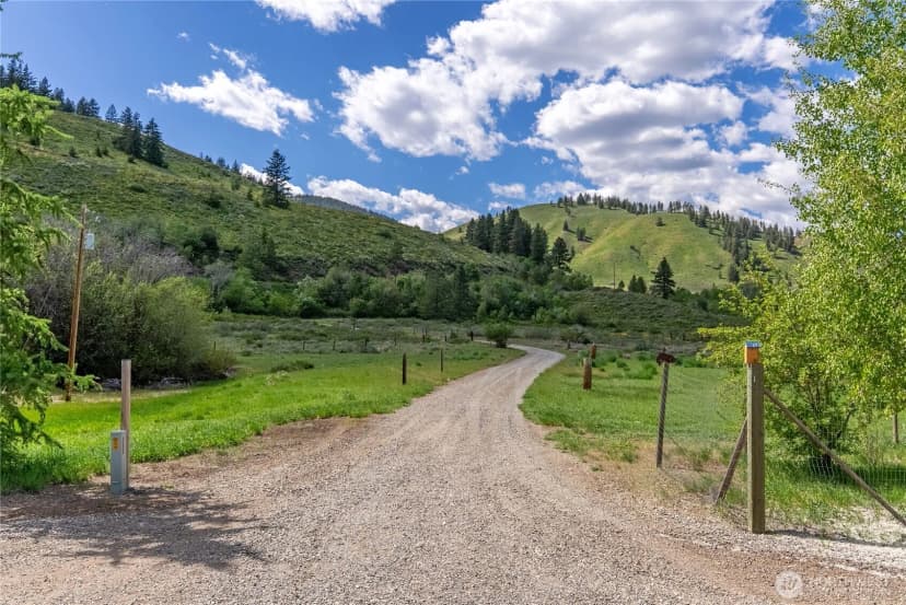 Property photo for 446 Rendezvous Road, Winthrop photo 38