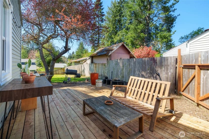 Property photo for 16909 12th Place Ne, Shoreline photo 14