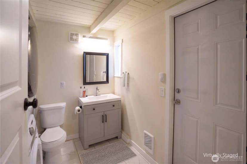 Property photo for 16909 12th Place Ne, Shoreline photo 7