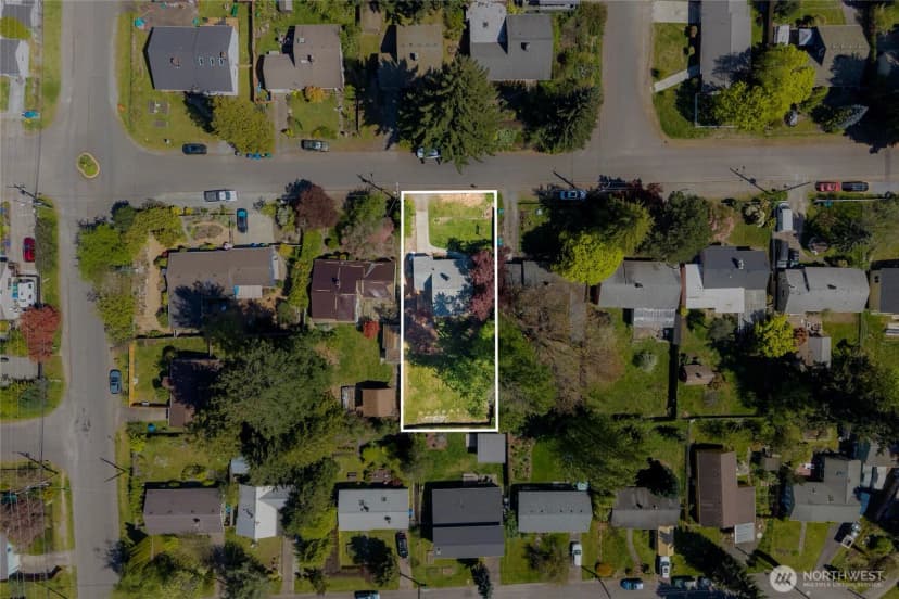 Property photo for 16909 12th Place Ne, Shoreline photo 15