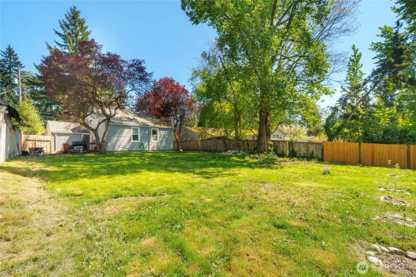 Property photo for 16909 12th Place Ne, Shoreline photo 13