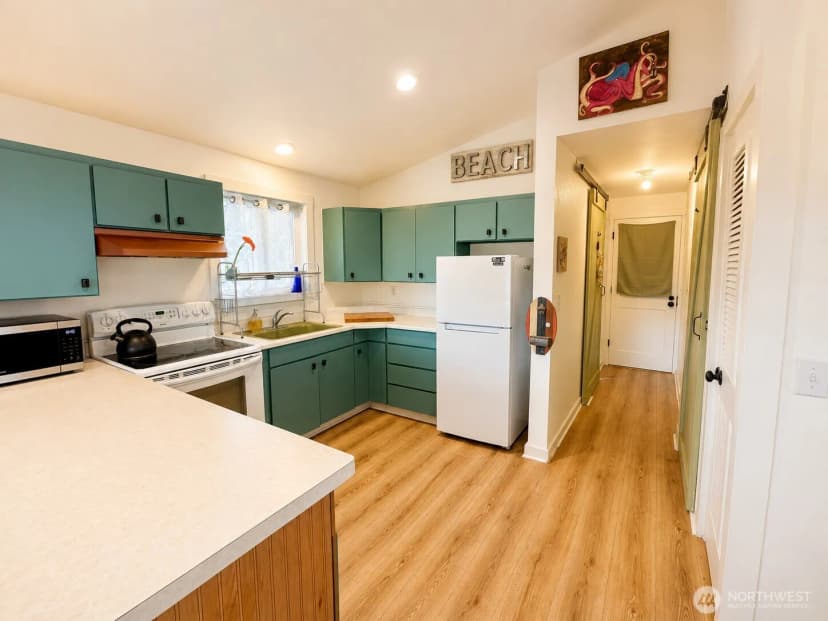 Property photo for 103 24th, Long Beach photo 7