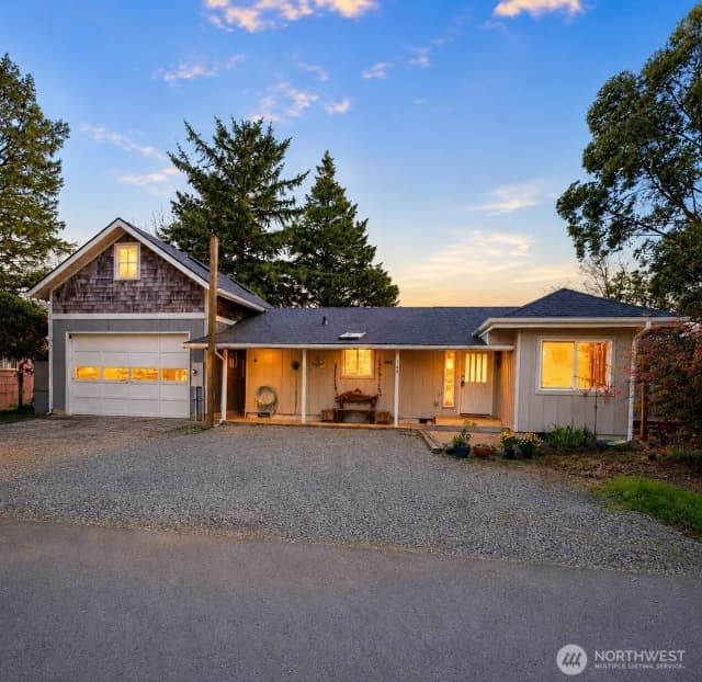Property photo for 103 24th, Long Beach photo 2