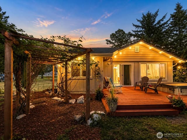 Property photo for 103 24th, Long Beach