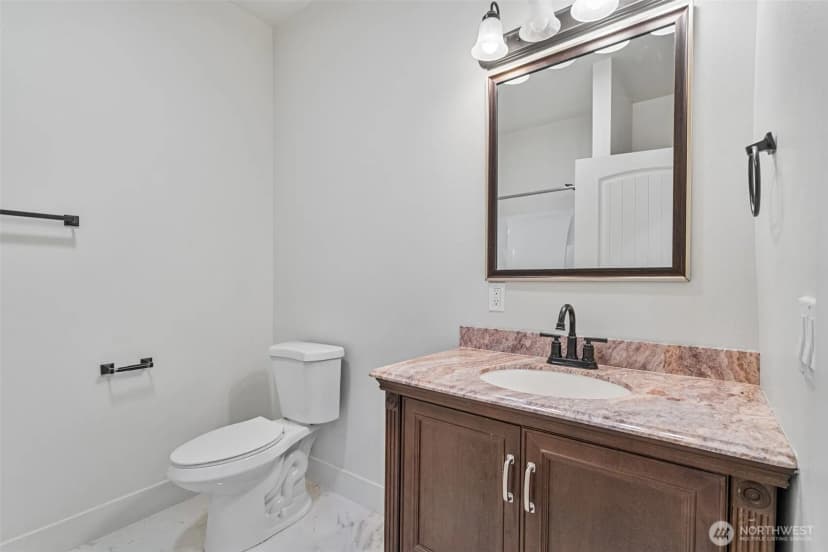 Property photo for 1016 N Pearl Street, Centralia photo 20