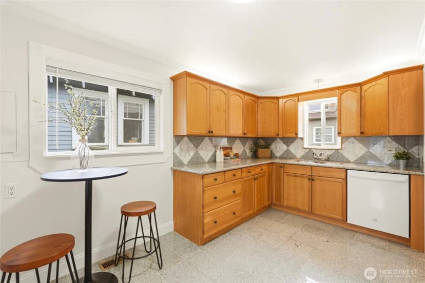 Property photo for 804 N 3rd Street, Renton photo 10