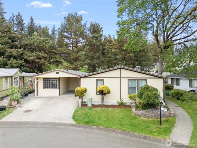 Property photo for 1829 137th Street E #101, Tacoma