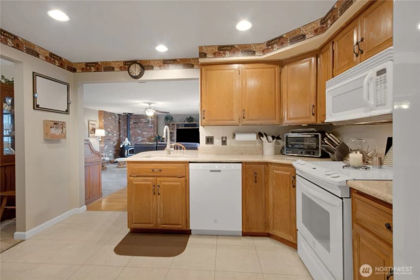 Property photo for 30925 22nd Avenue Sw, Federal Way photo 10