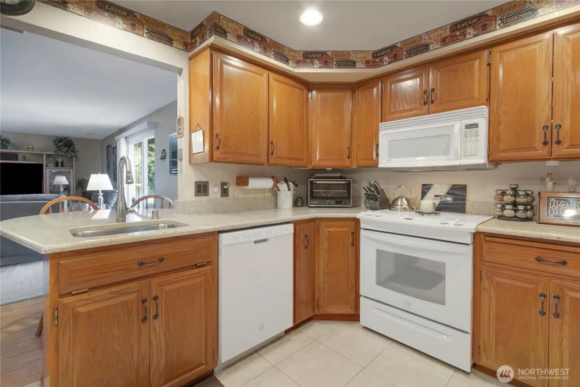 Property photo for 30925 22nd Avenue Sw, Federal Way photo 15