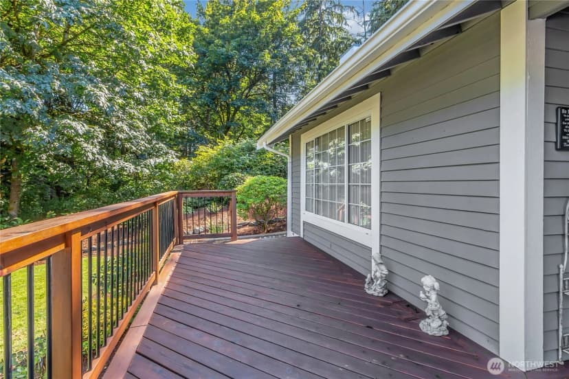 Property photo for 30925 22nd Avenue Sw, Federal Way photo 6